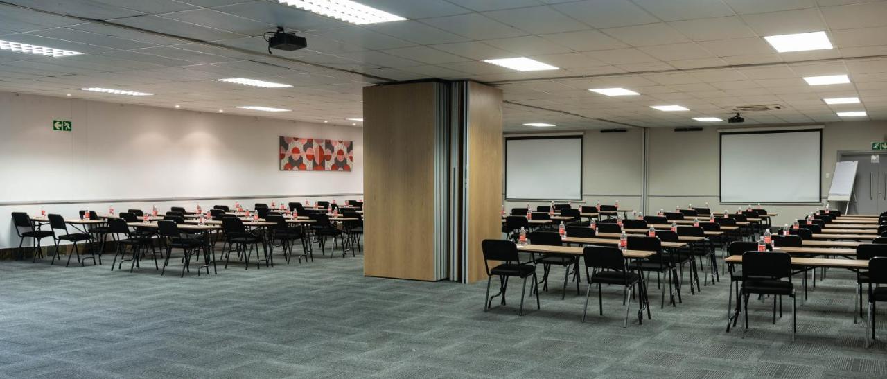 Hotel Savoy And Conference Centre Mthatha Ngoại thất bức ảnh